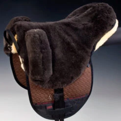 Christ Lammfellsattel Premium Plus 8 Christ Lammfellsattel Premium Plus -Reitsportprodukte Geschäft 14483 BR OWH 1