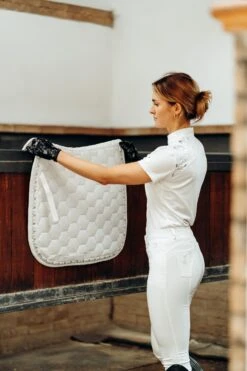 Horze Kaitlin Dressurschabracke Mit Floraler Einfassung -Reitsportprodukte Geschäft 17413 WH 3