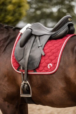 Horze Geneva Dressurschabracke Mit Kunstfell -Reitsportprodukte Geschäft 17436 MWRE 4