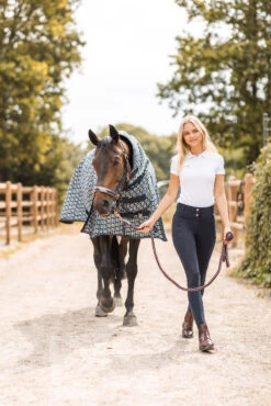 Horze Avalanche Weidedecke Mit Festem Halsteil, 150g -Reitsportprodukte Geschäft 24089 590 07