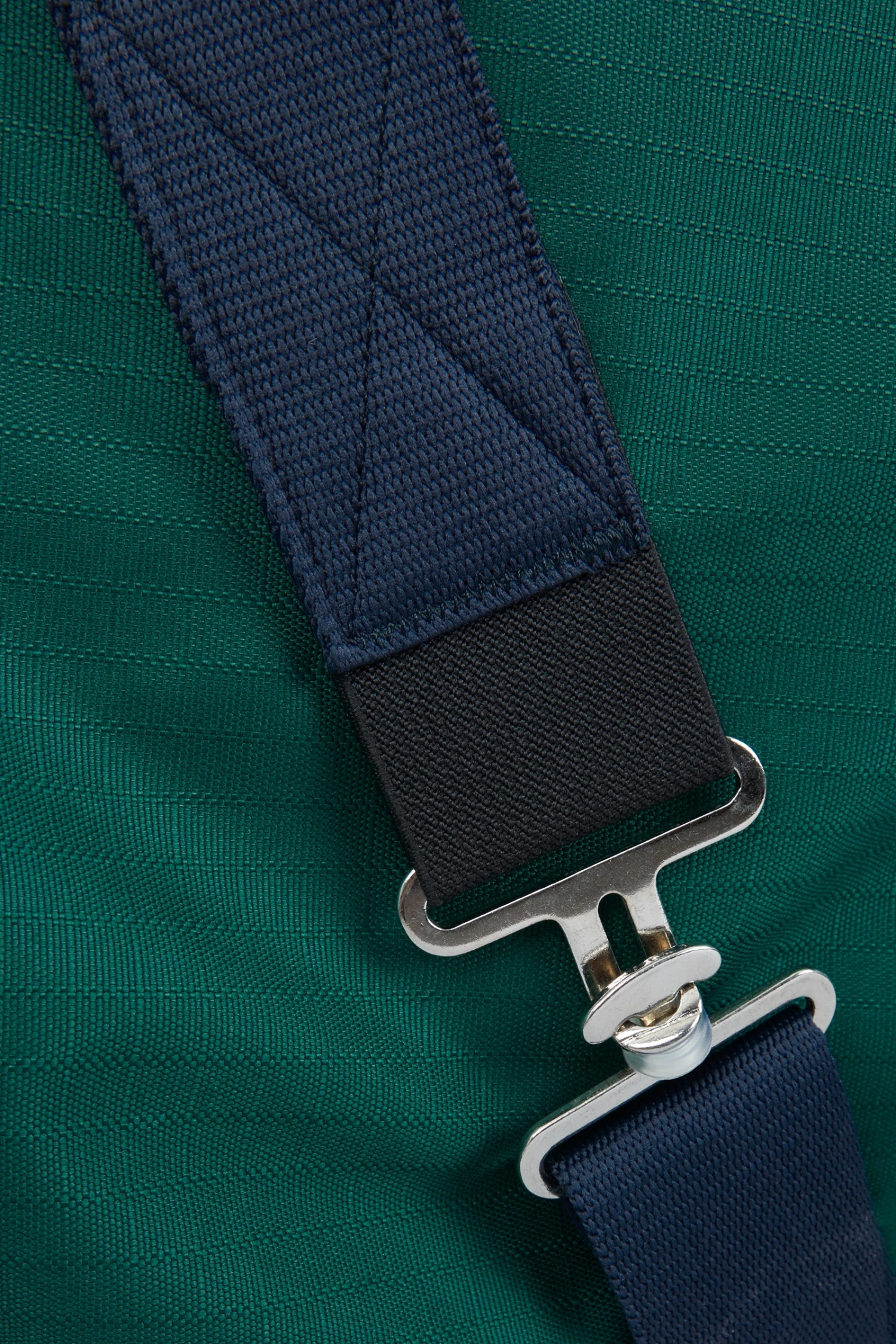 Horze Regendecke Mit Festem Halsteil Und Gebissprint, 200g 5 Horze Regendecke Mit Festem Halsteil Und Gebissprint, 200g – Bild 3