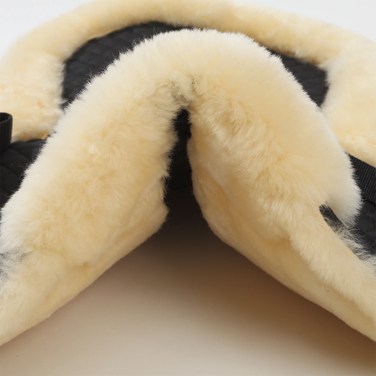 Kavalkade Lammfell-Pad 9 Kavalkade Lammfell-Pad – Bild 7