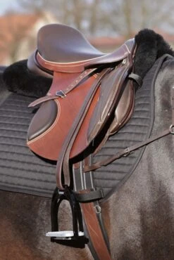 Kavalkade Sattelkissen M.med.Lammfell, Mit Taschen -Reitsportprodukte Geschäft 308291 BL 5