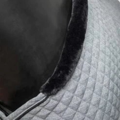 Back On Track Haze Kollektion Gesteppte Stalldecke, 200g (125-135cm) 35 Back On Track Haze Kollektion Gesteppte Stalldecke, 200g (125-135cm) -Reitsportprodukte Geschäft 333191 G 3