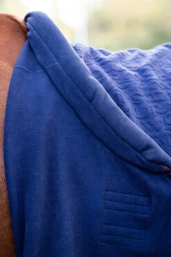 Horseware Embossed Cosy Neck Abschwitzdecke -Reitsportprodukte Geschäft 340951 DB BU 3