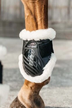 Kentucky Horsewear Vegane Lammfell Streichkappen Für Jungpferde -Reitsportprodukte Geschäft 342512 BL 4