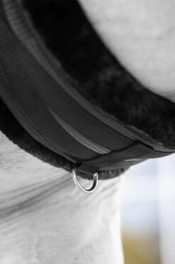 LeMieux Anatomischer Sattelgurt Mit Fleeceüberzug -Reitsportprodukte Geschäft N7QQ3 099 04